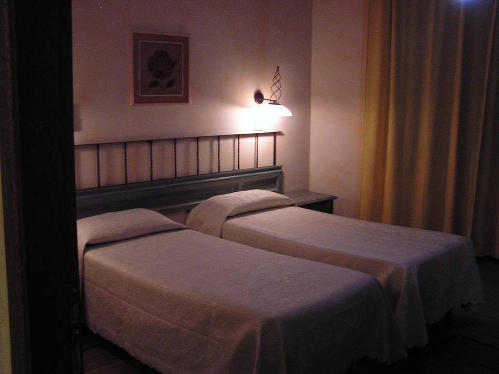 פורטוסקוזו Hotel Mistral מראה חיצוני תמונה