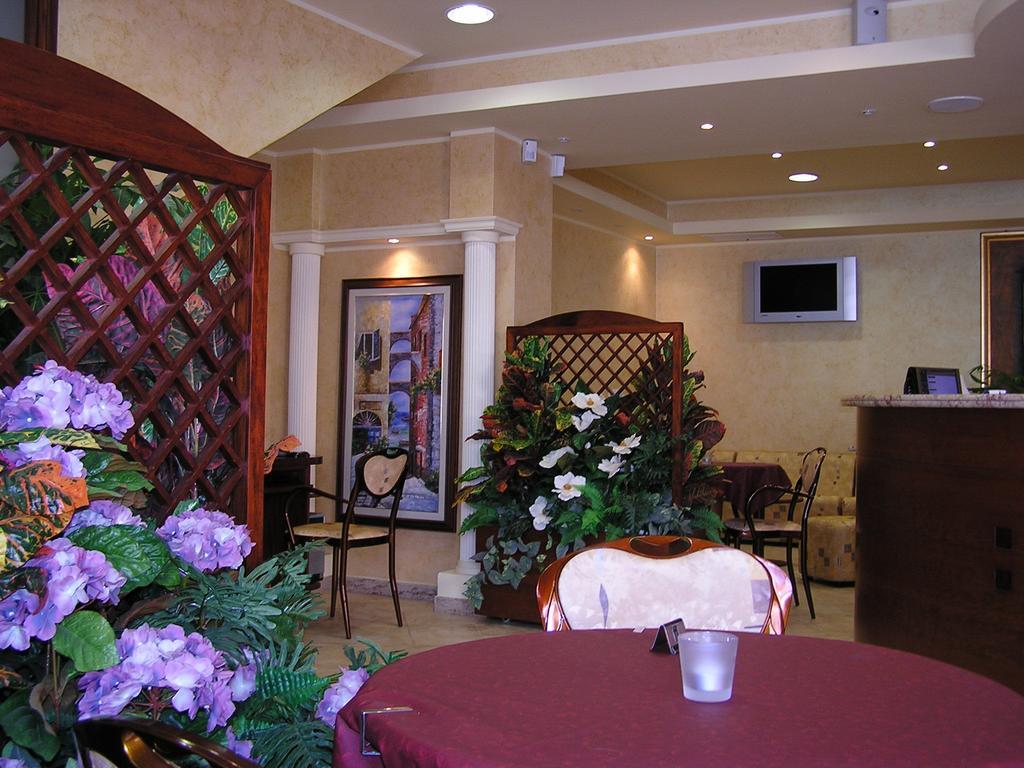 פורטוסקוזו Hotel Mistral מראה חיצוני תמונה