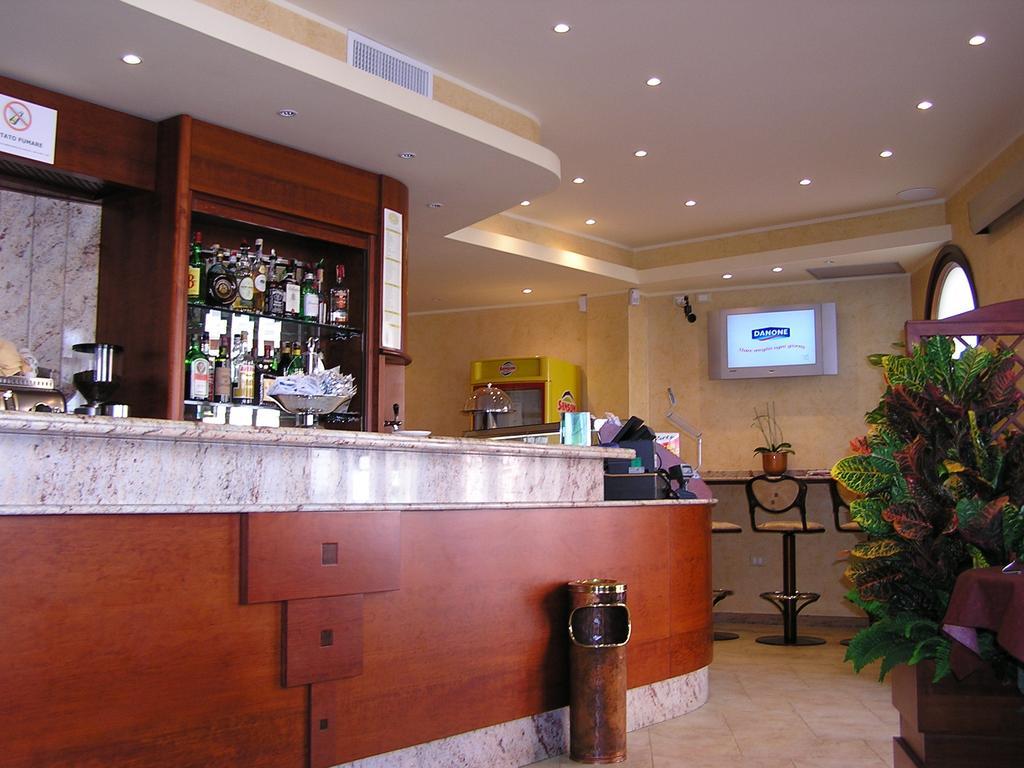 פורטוסקוזו Hotel Mistral מראה חיצוני תמונה
