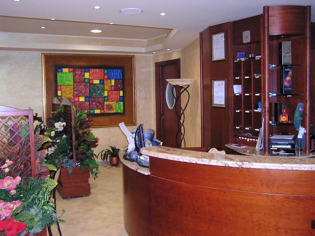 פורטוסקוזו Hotel Mistral מראה חיצוני תמונה